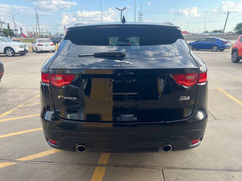 jaguar f-pace 2017 SADCJ2BV0HA892890 image jaguar f-pace 2017 SADCJ2BV0HA892890 image