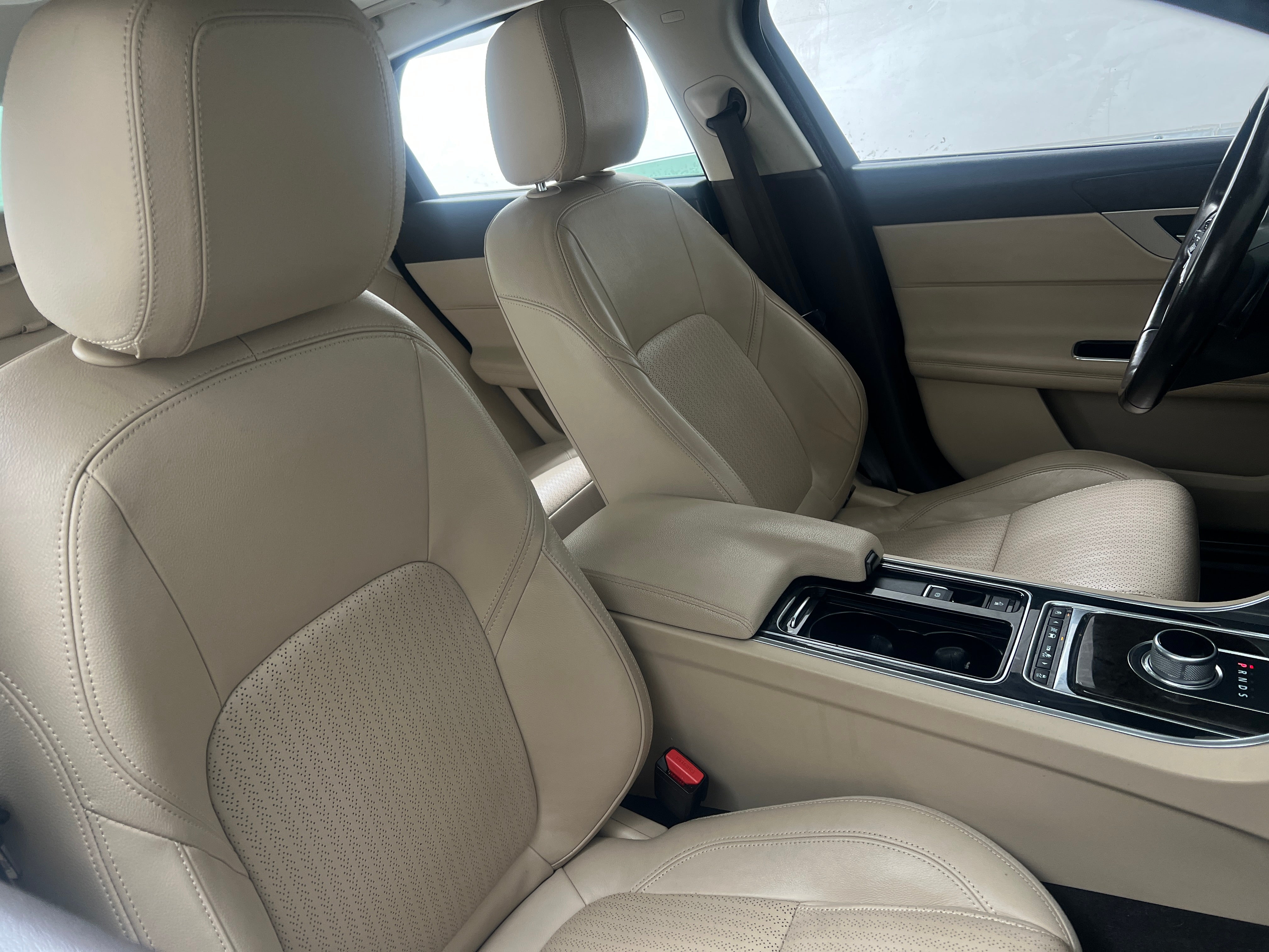 jaguar xf 2016 SAJBK4BV1GCY20150 image jaguar xf 2016 SAJBK4BV1GCY20150 image
