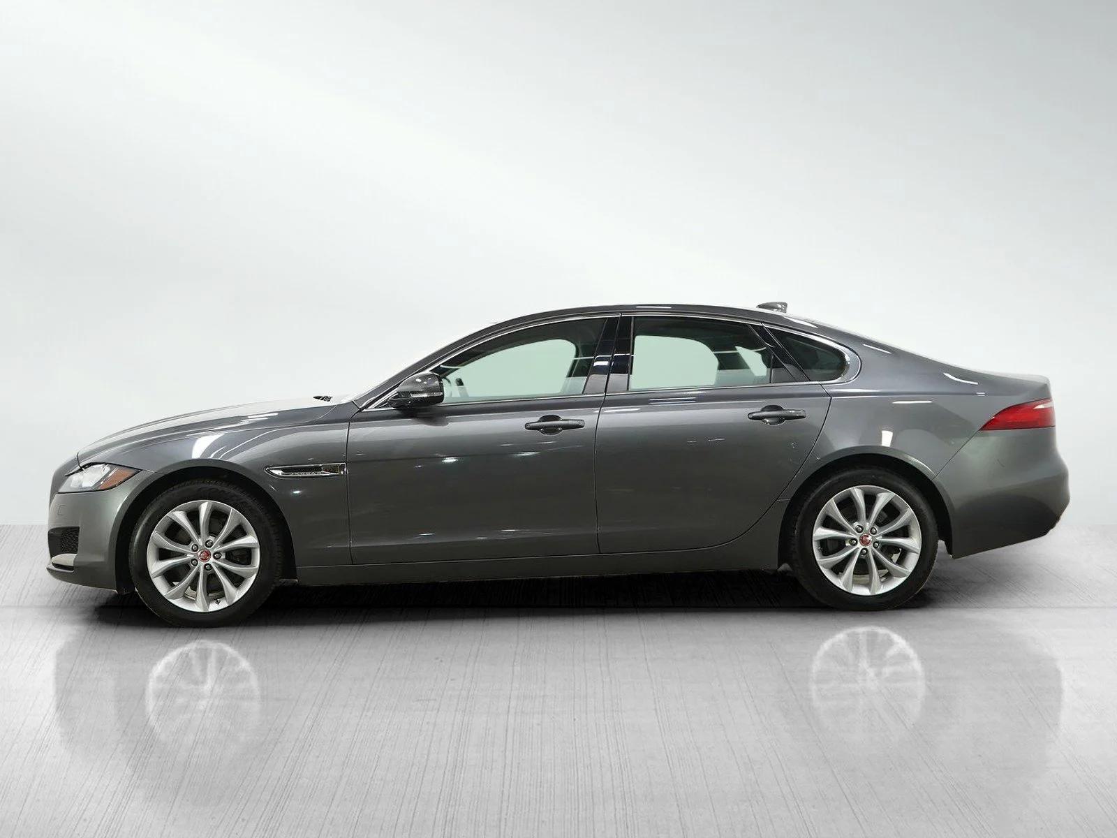 jaguar xf 2018 SAJBJ4FX3JCY58128 image jaguar xf 2018 SAJBJ4FX3JCY58128 image