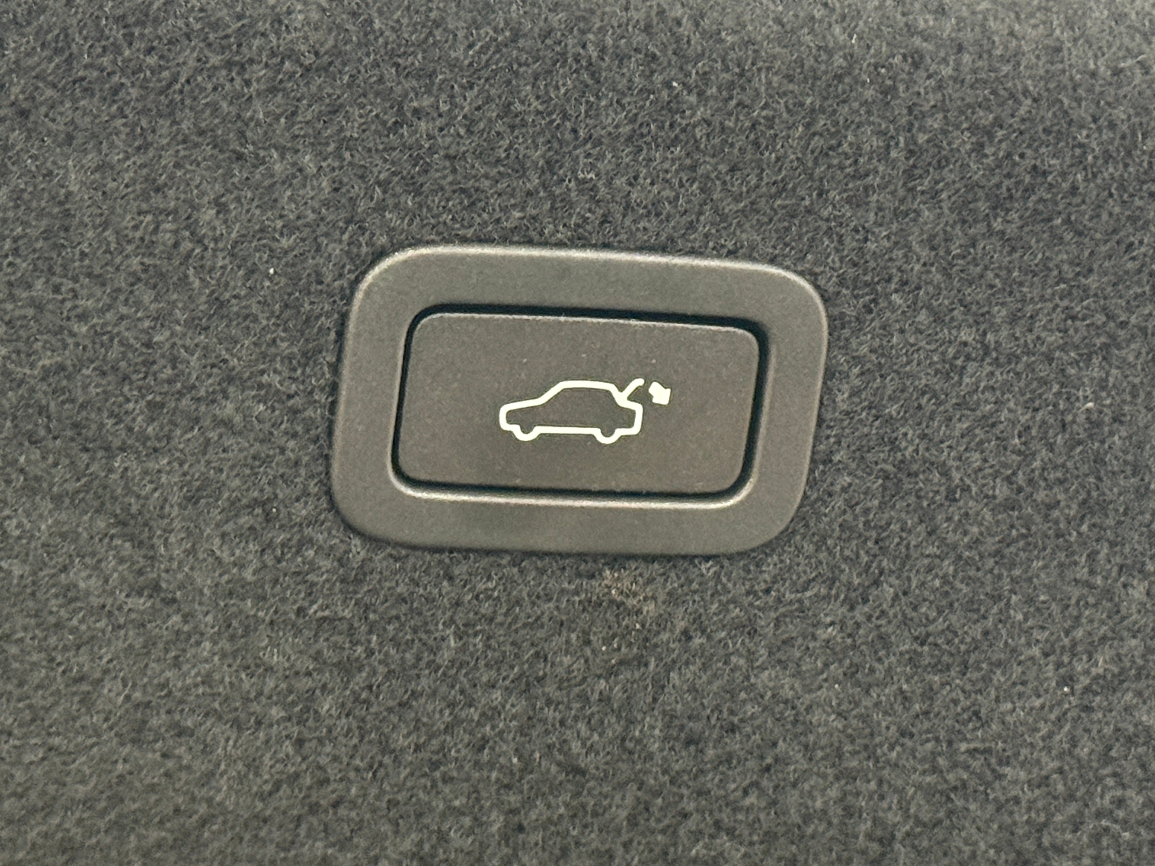 jaguar xf 2022 SAJBG4FX0NCY90796 image jaguar xf 2022 SAJBG4FX0NCY90796 image