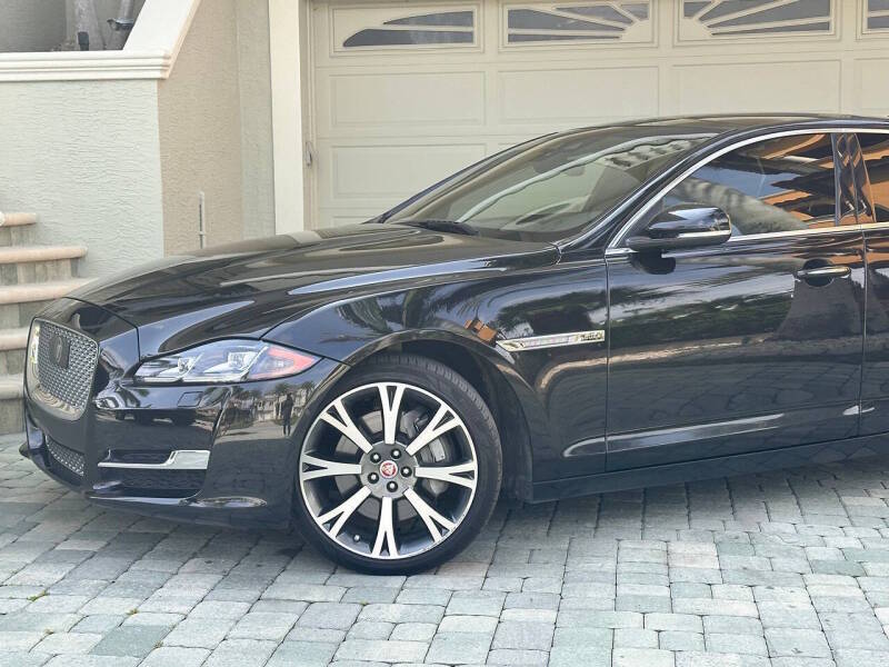 jaguar xj 2019 SAJWJ2GD7K8W22080 image jaguar xj 2019 SAJWJ2GD7K8W22080 image