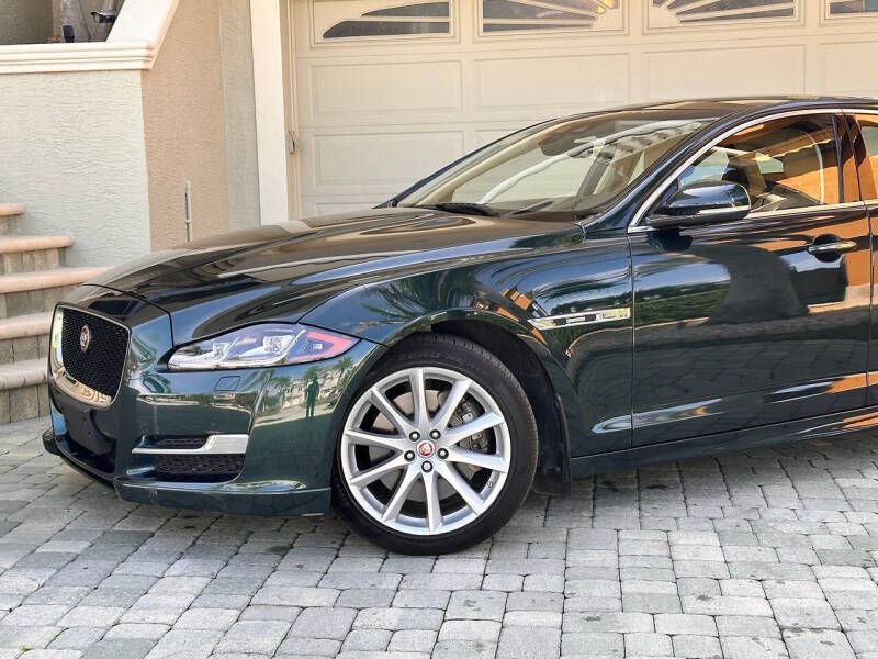 jaguar xj 2018 SAJWJ1CD4J8W13965 image jaguar xj 2018 SAJWJ1CD4J8W13965 image