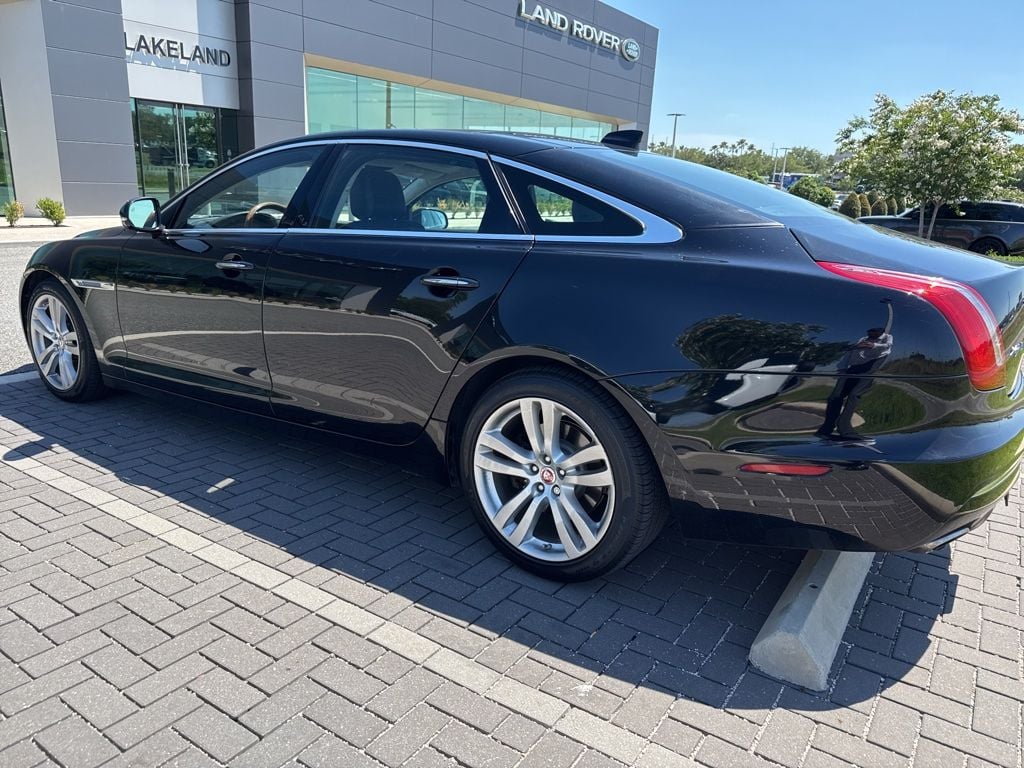 jaguar xj 2017 SAJWJ2GD6H8W09703 image jaguar xj 2017 SAJWJ2GD6H8W09703 image
