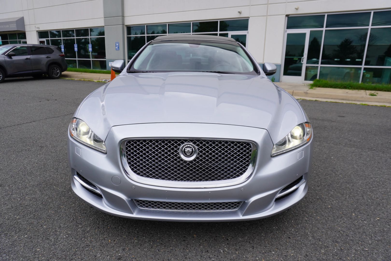jaguar xj 2011 SAJWA1CB2BLV05406 image jaguar xj 2011 SAJWA1CB2BLV05406 image