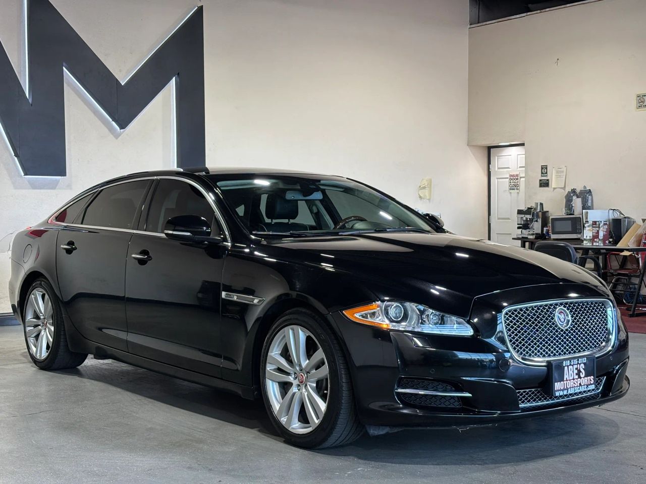jaguar xj 2015 SAJWJ2GD1F8V80141 image jaguar xj 2015 SAJWJ2GD1F8V80141 image