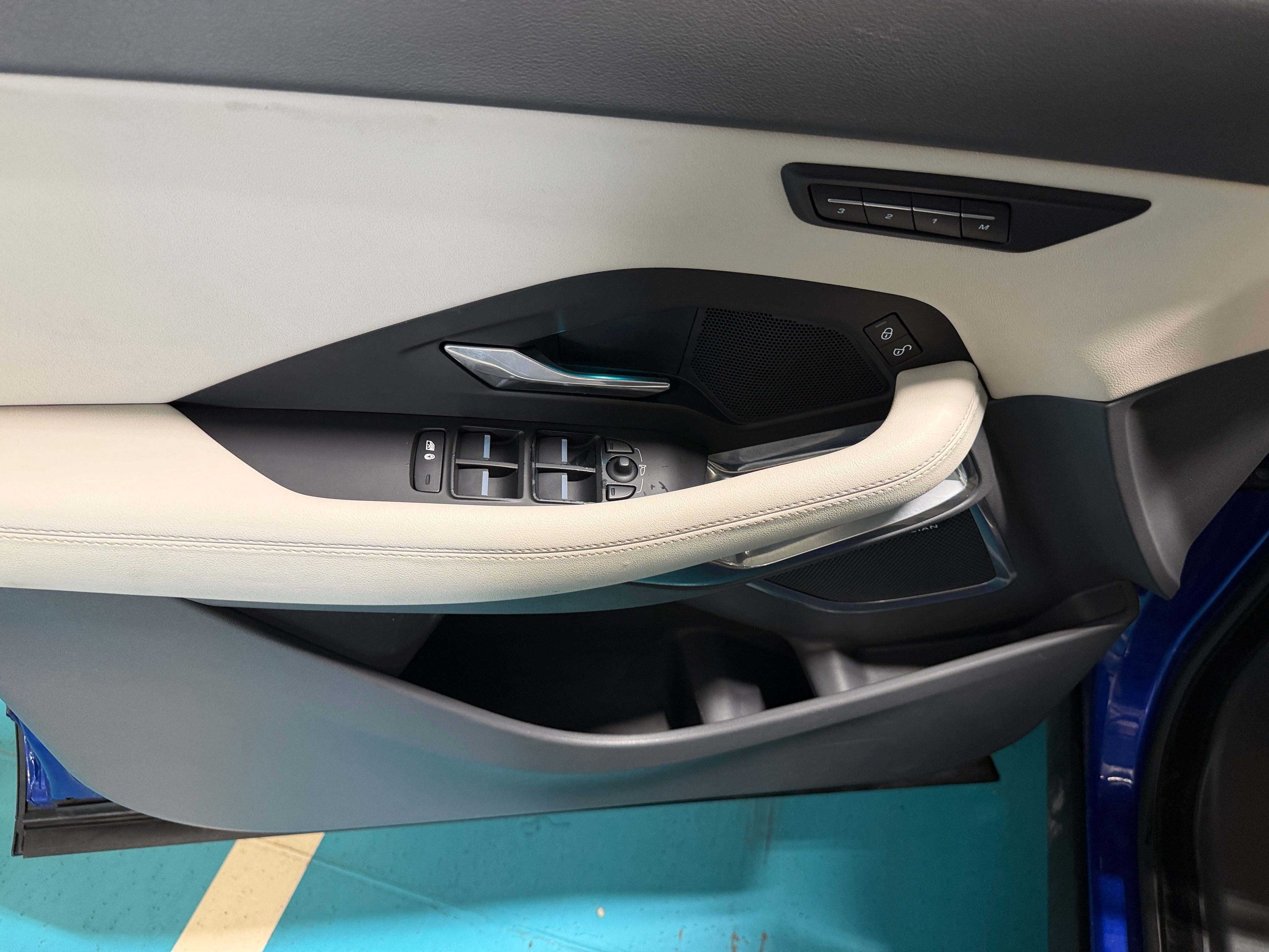 jaguar e-pace 2019 SADFP2FX1K1Z47653 image jaguar e-pace 2019 SADFP2FX1K1Z47653 image
