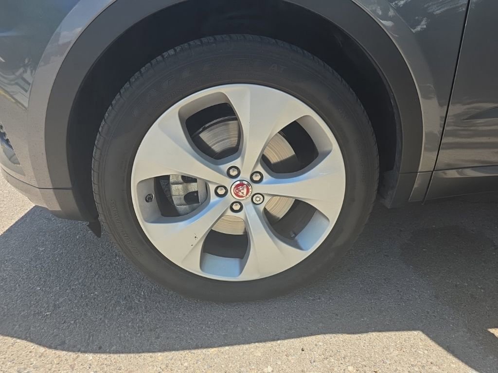jaguar e-pace 2020 SADF12FX0L1Z85037 image jaguar e-pace 2020 SADF12FX0L1Z85037 image