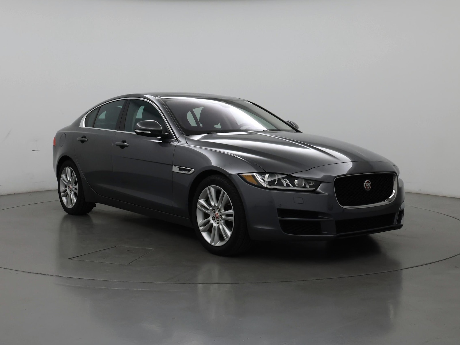 jaguar xe 2019 SAJAD4FX7KCP50910 image jaguar xe 2019 SAJAD4FX7KCP50910 image