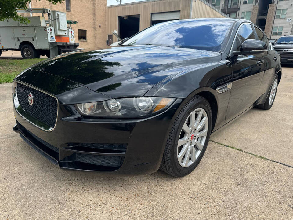 jaguar xe 2019 SAJAR4FX8KCP48035 image jaguar xe 2019 SAJAR4FX8KCP48035 image
