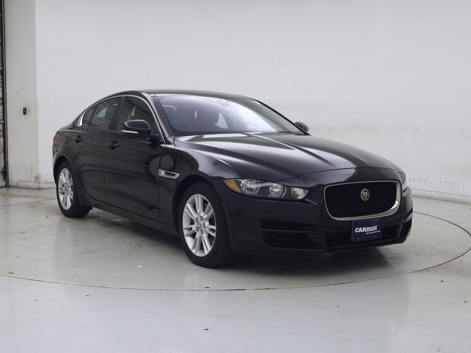 jaguar xe 2018 SAJAJ4FX5JCP37953 image jaguar xe 2018 SAJAJ4FX5JCP37953 image