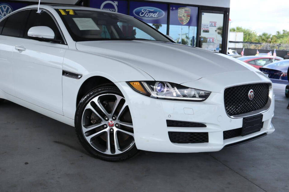 jaguar xe 2017 SAJAJ4BV5HA959189 image jaguar xe 2017 SAJAJ4BV5HA959189 image