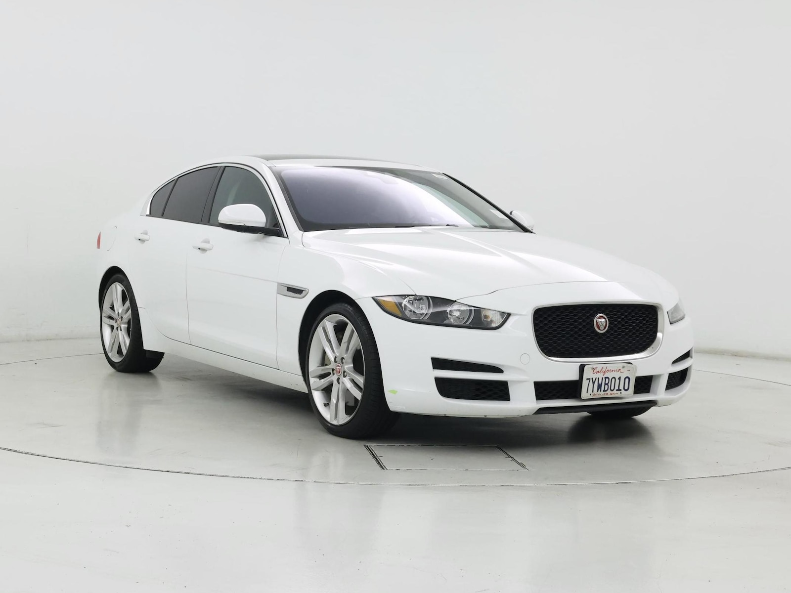 jaguar xe 2017 SAJAD4BV9HA972132 image jaguar xe 2017 SAJAD4BV9HA972132 image