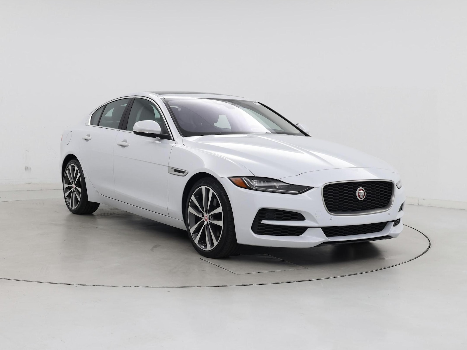 jaguar xe 2020 SAJAE4FXXLCP56134 image jaguar xe 2020 SAJAE4FXXLCP56134 image