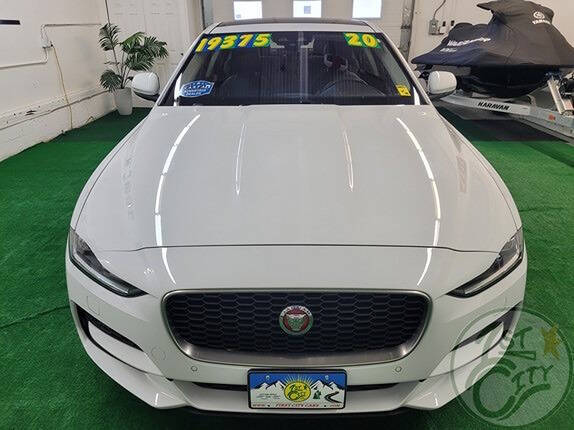 jaguar xe 2020 SAJAJ4FX4LCP61406 image jaguar xe 2020 SAJAJ4FX4LCP61406 image