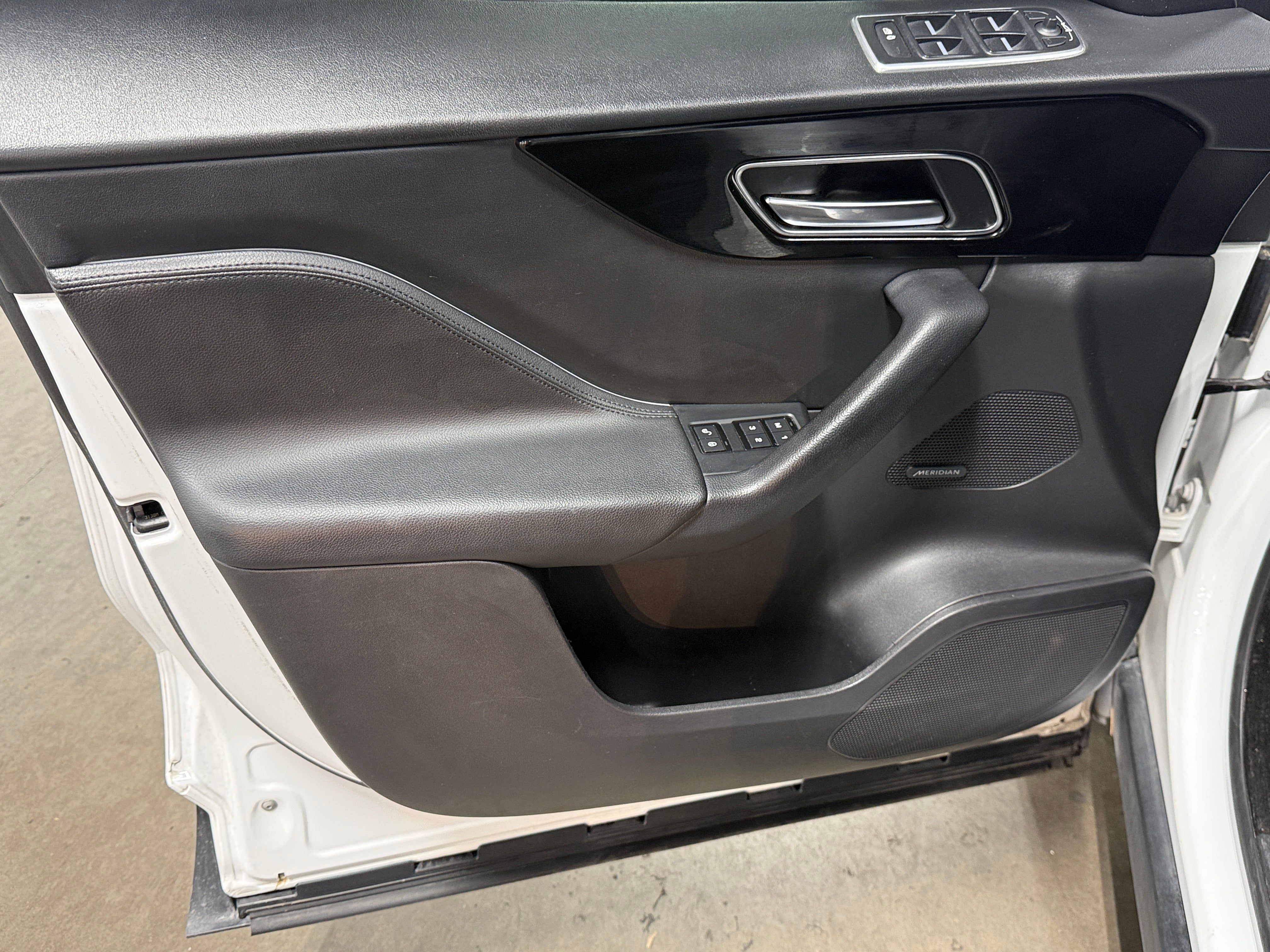 jaguar f-pace 2018 SADCJ2FX0JA325872 image jaguar f-pace 2018 SADCJ2FX0JA325872 image