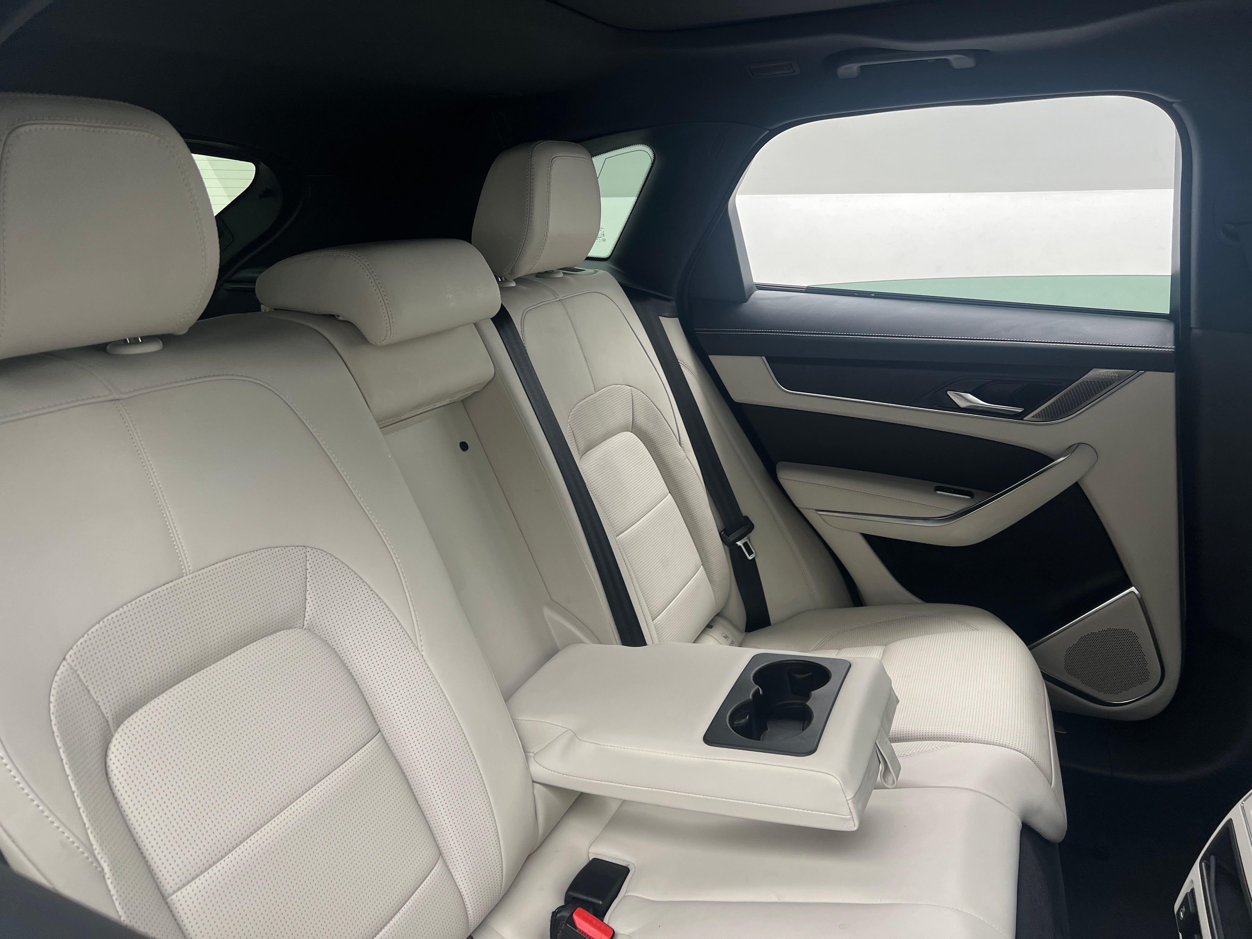 jaguar f-pace 2024 SADCT2FU0RA731680 image jaguar f-pace 2024 SADCT2FU0RA731680 image