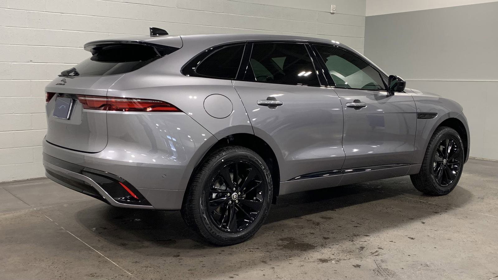 jaguar f-pace 2025 SADCT2EX1SA754791 image jaguar f-pace 2025 SADCT2EX1SA754791 image