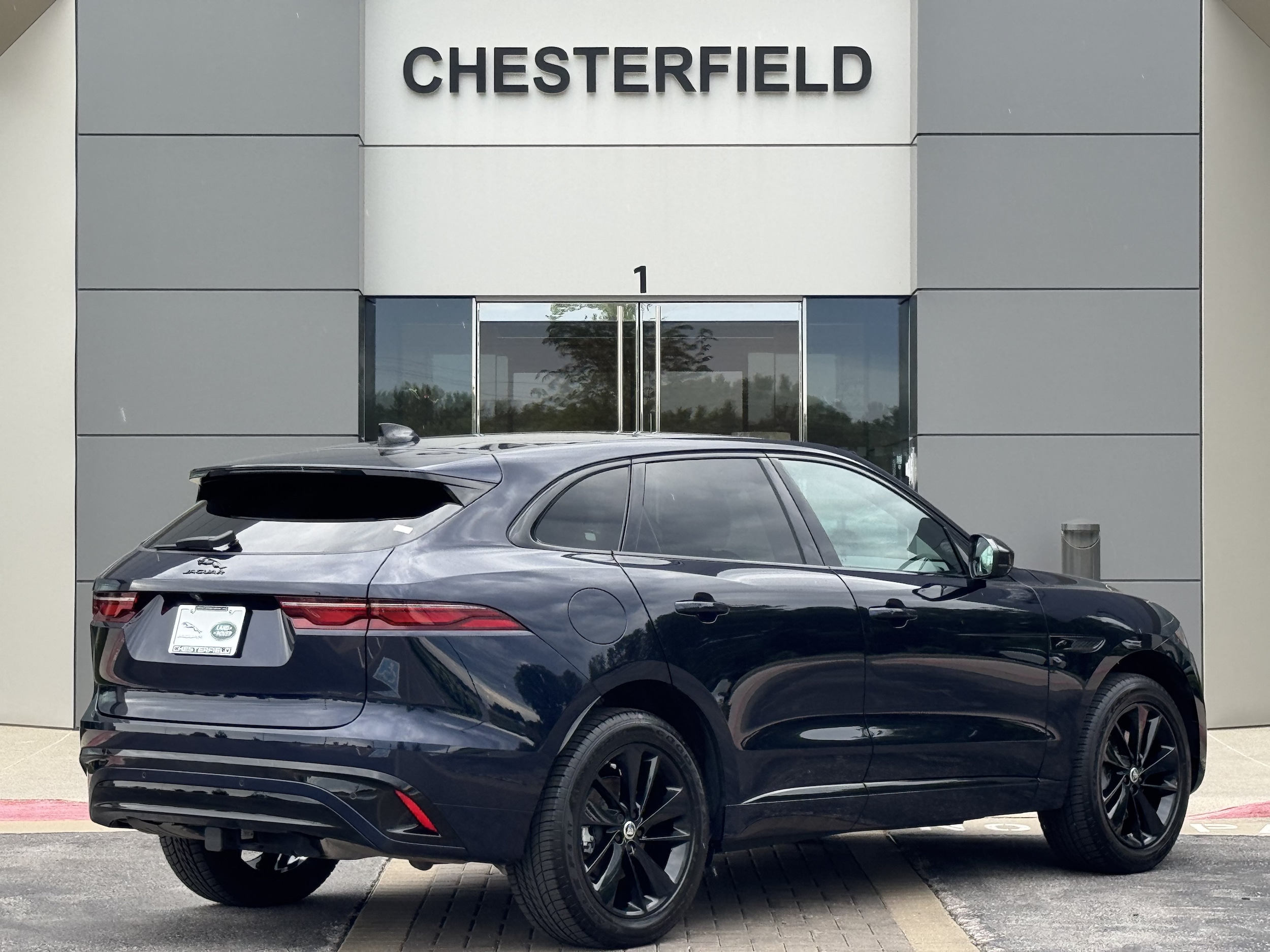 jaguar f-pace 2025 SADCT2EX8SA746705 image jaguar f-pace 2025 SADCT2EX8SA746705 image