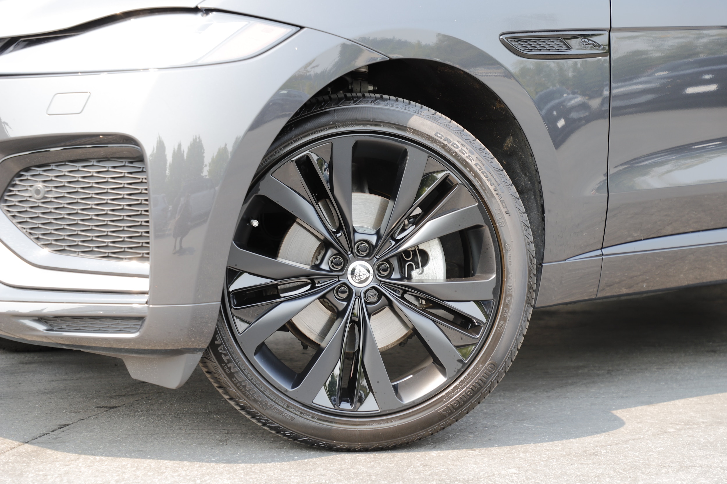 jaguar f-pace 2025 SADCT2EX9SA746602 image jaguar f-pace 2025 SADCT2EX9SA746602 image