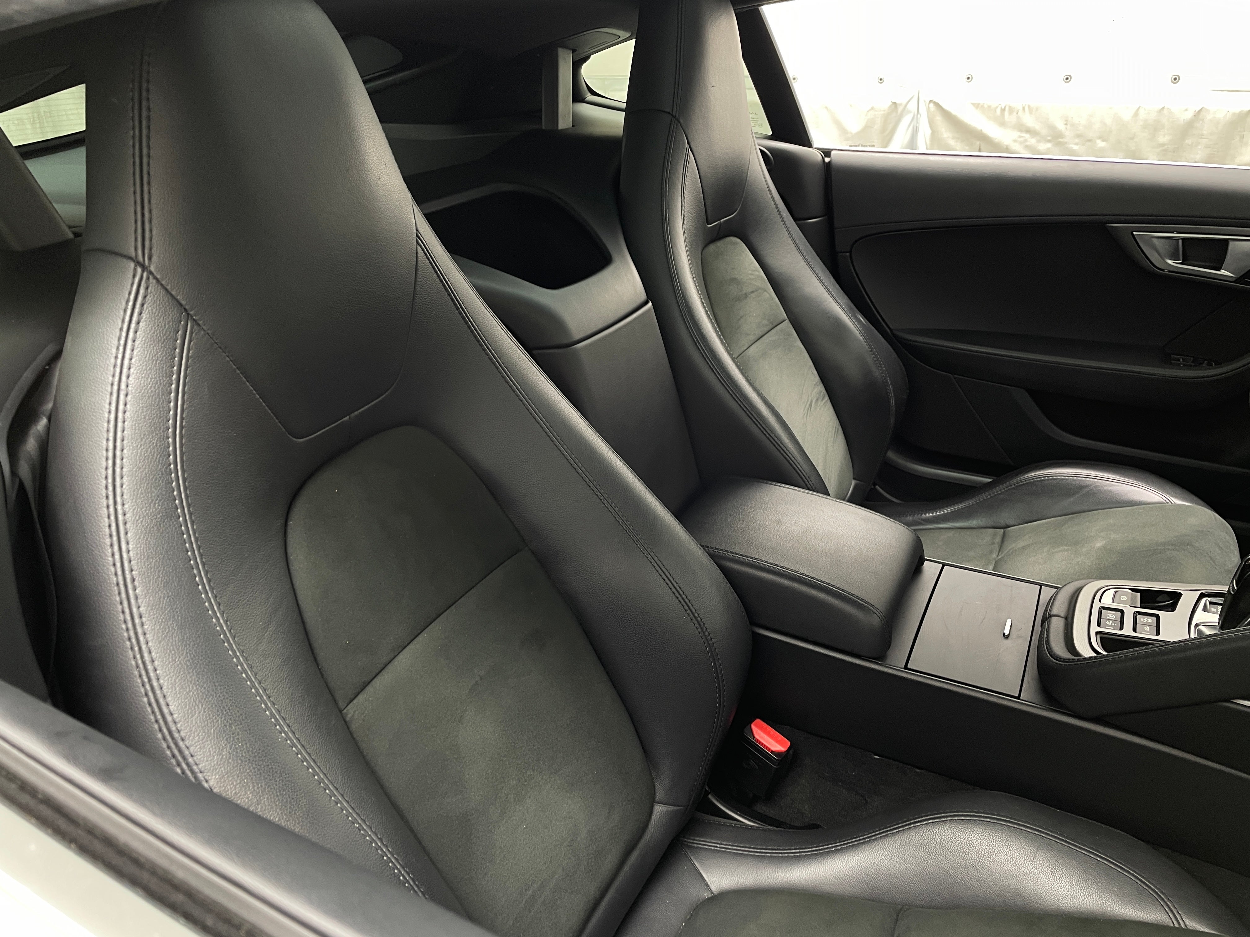 jaguar f-type 2017 SAJWJ6BVXH8K46104 image jaguar f-type 2017 SAJWJ6BVXH8K46104 image