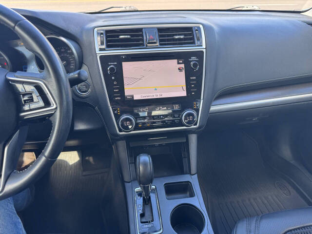 subaru legacy 2018 4S3BNEN60J3028059 image subaru legacy 2018 4S3BNEN60J3028059 image