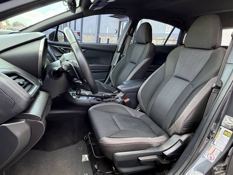 subaru impreza 2018 4S3GTAK69J3732804 image subaru impreza 2018 4S3GTAK69J3732804 image