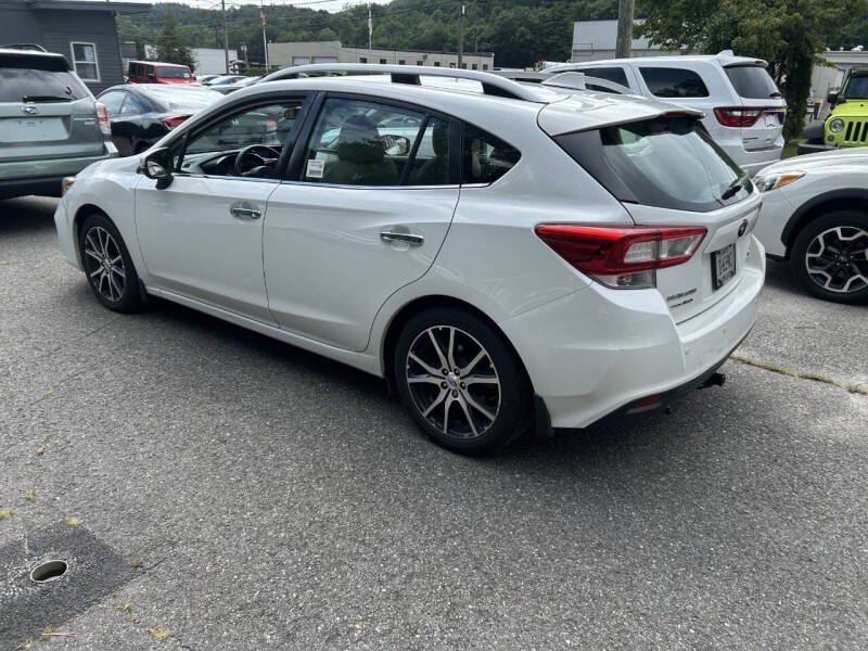 subaru impreza 2017 4S3GTAT6XH3732044 image subaru impreza 2017 4S3GTAT6XH3732044 image