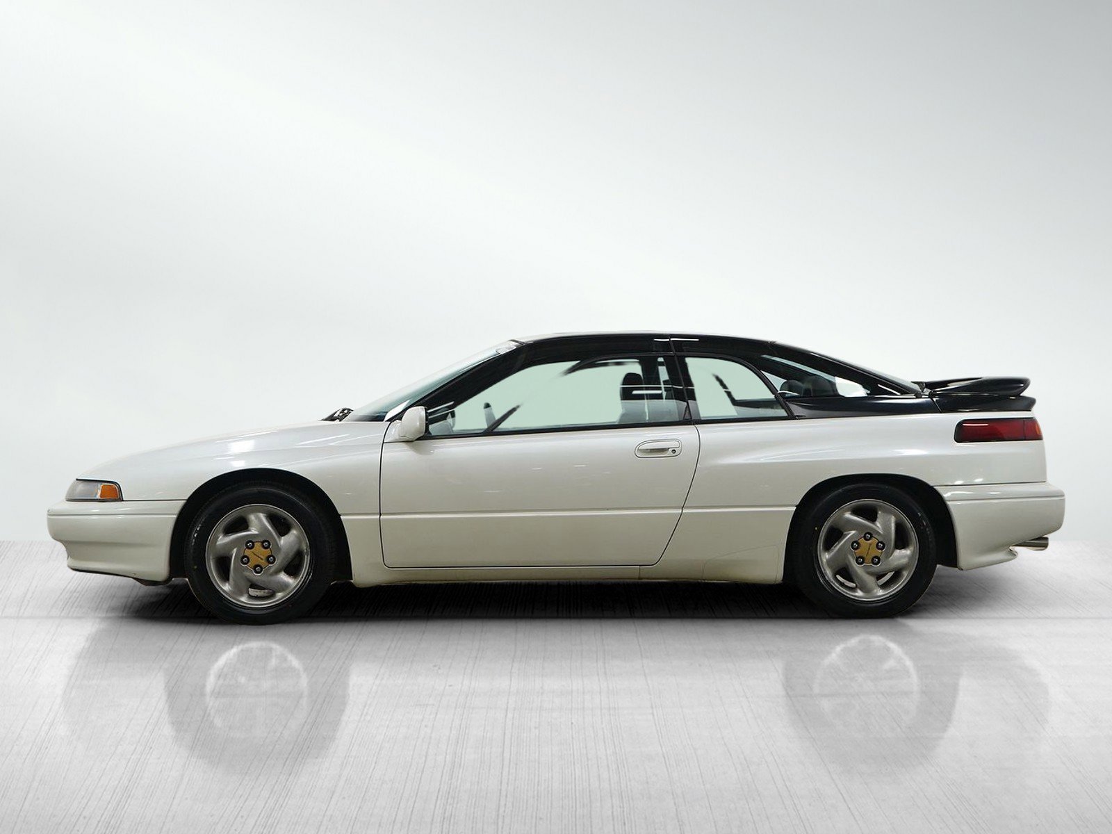 subaru svx 1992 JF1CX353XNH105401 image subaru svx 1992 JF1CX353XNH105401 image