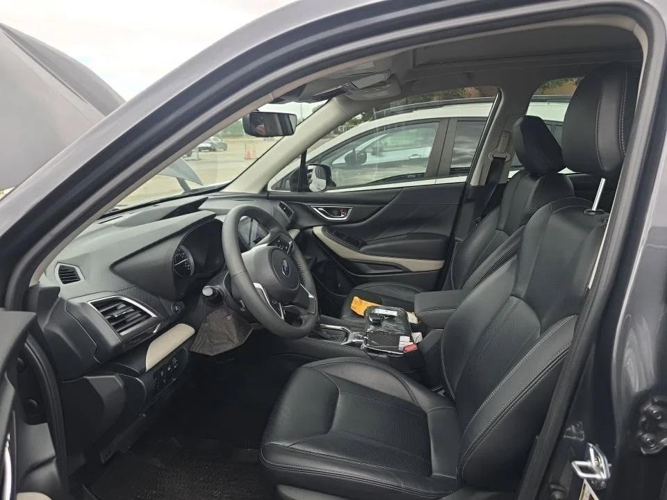 subaru forester 2023 JF2SKAPC4PH514231 image