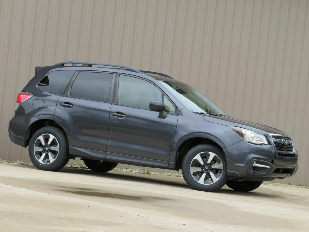 subaru forester 2017 JF2SJAGC7HH451355 image