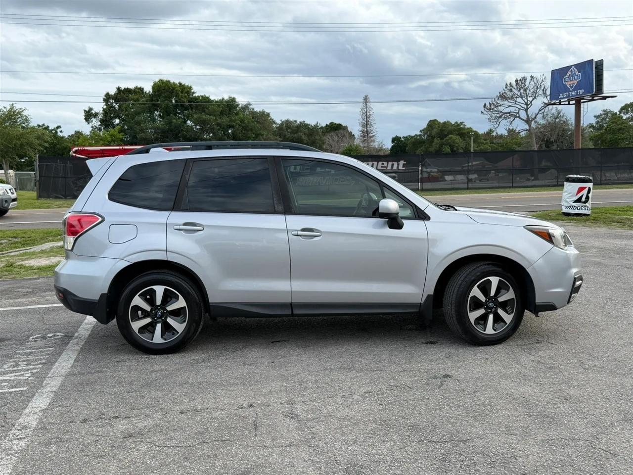 subaru forester 2017 JF2SJAEC4HH418333 image subaru forester 2017 JF2SJAEC4HH418333 image