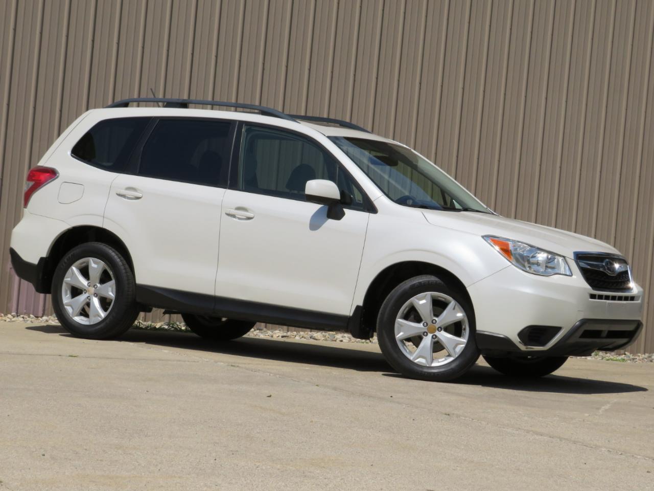 subaru forester 2015 JF2SJADC1FH829977 image subaru forester 2015 JF2SJADC1FH829977 image