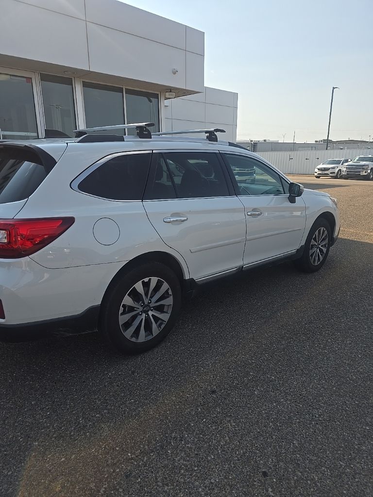 subaru outback 2017 4S4BSATC8H3368947 image subaru outback 2017 4S4BSATC8H3368947 image