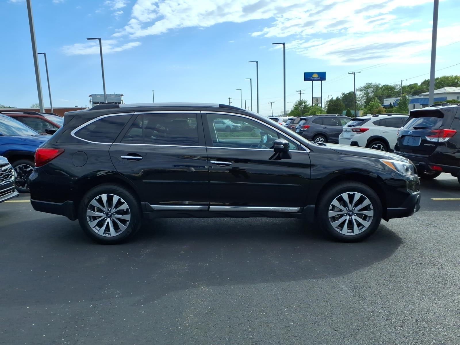 subaru outback 2017 4S4BSATC8H3427706 image subaru outback 2017 4S4BSATC8H3427706 image