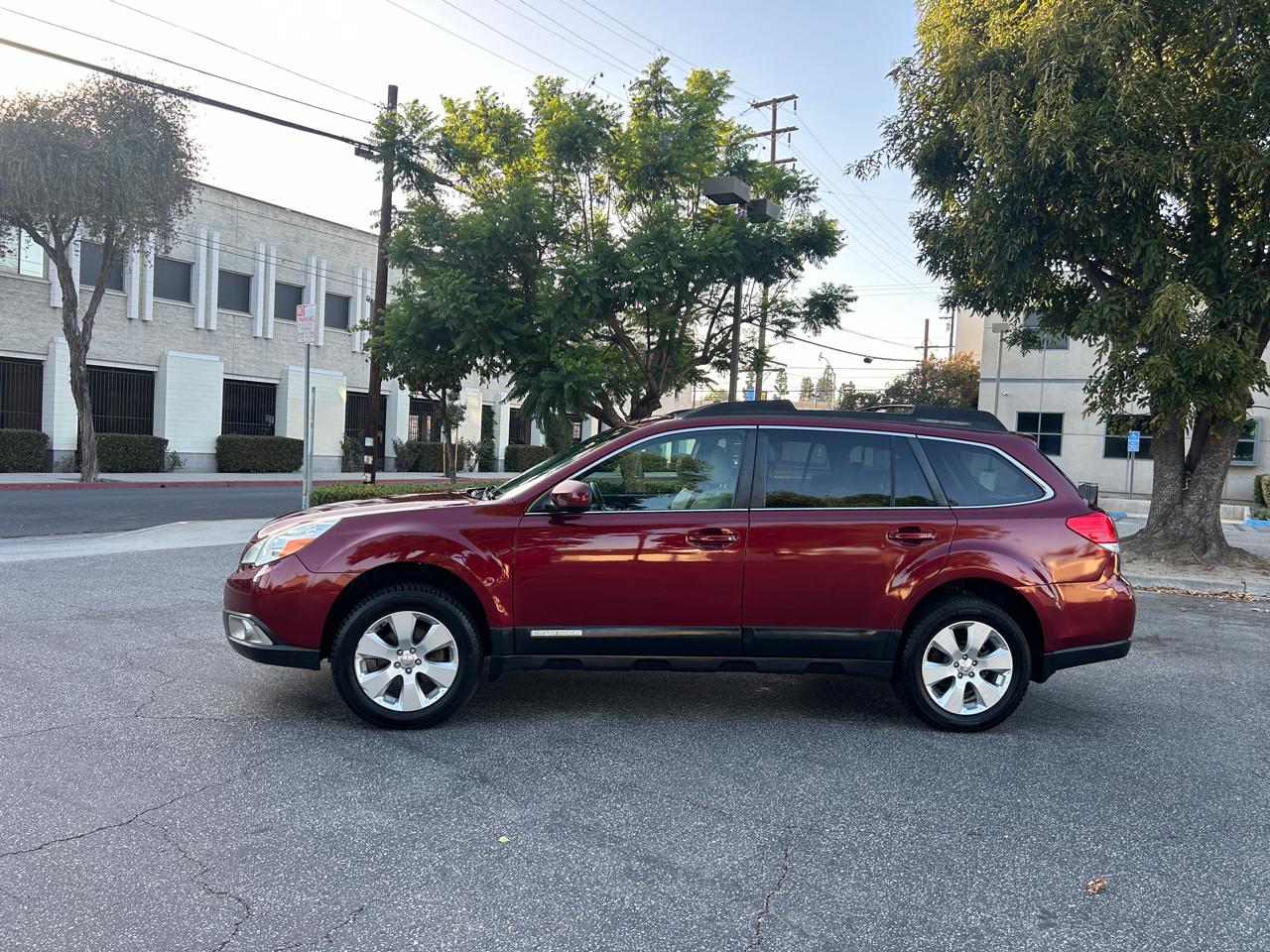 subaru outback 2011 4S4BRBLCXB3346988 image subaru outback 2011 4S4BRBLCXB3346988 image