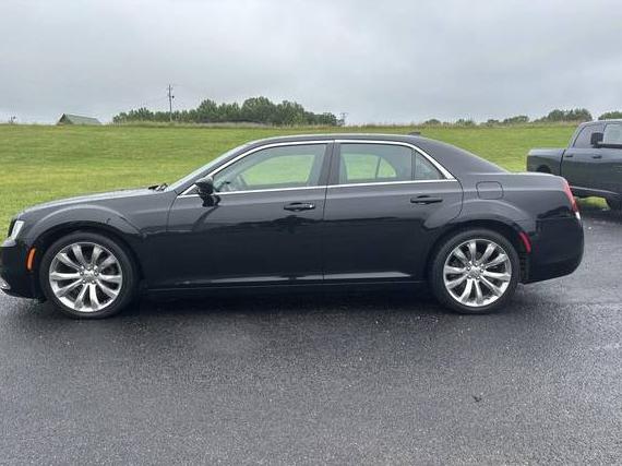 CHRYSLER 300 2019 2C3CCAAG2KH547960 image