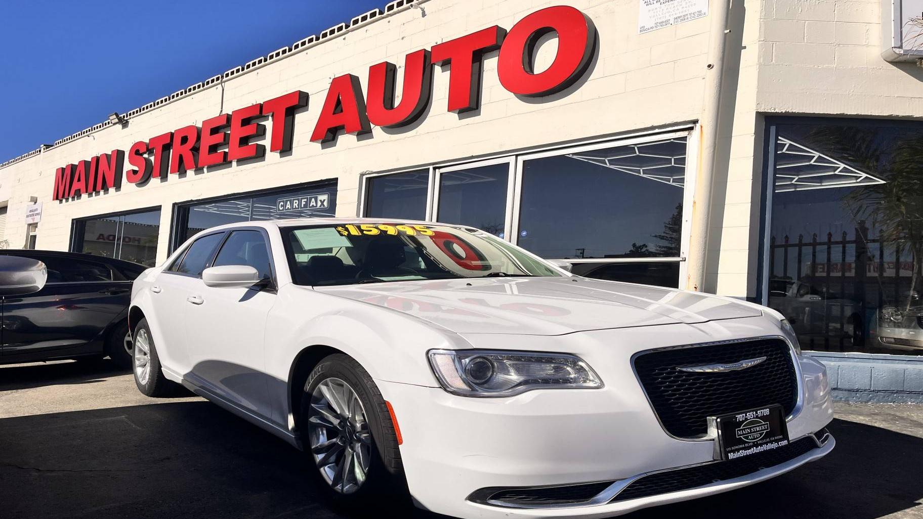 CHRYSLER 300 2018 2C3CCAAG4JH209023 image