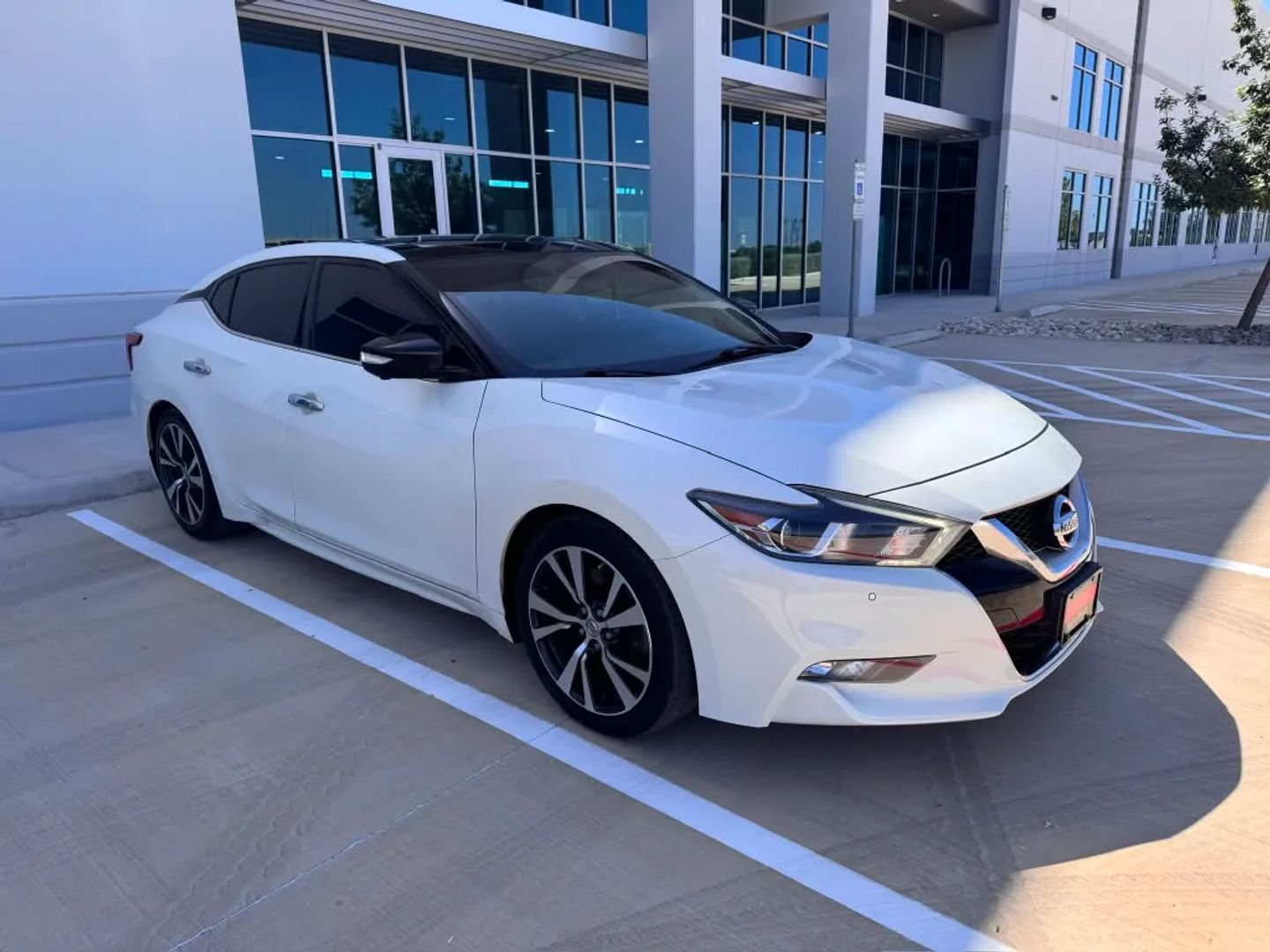 nissan maxima 2016 1N4AA6AP1GC906883 image nissan maxima 2016 1N4AA6AP1GC906883 image