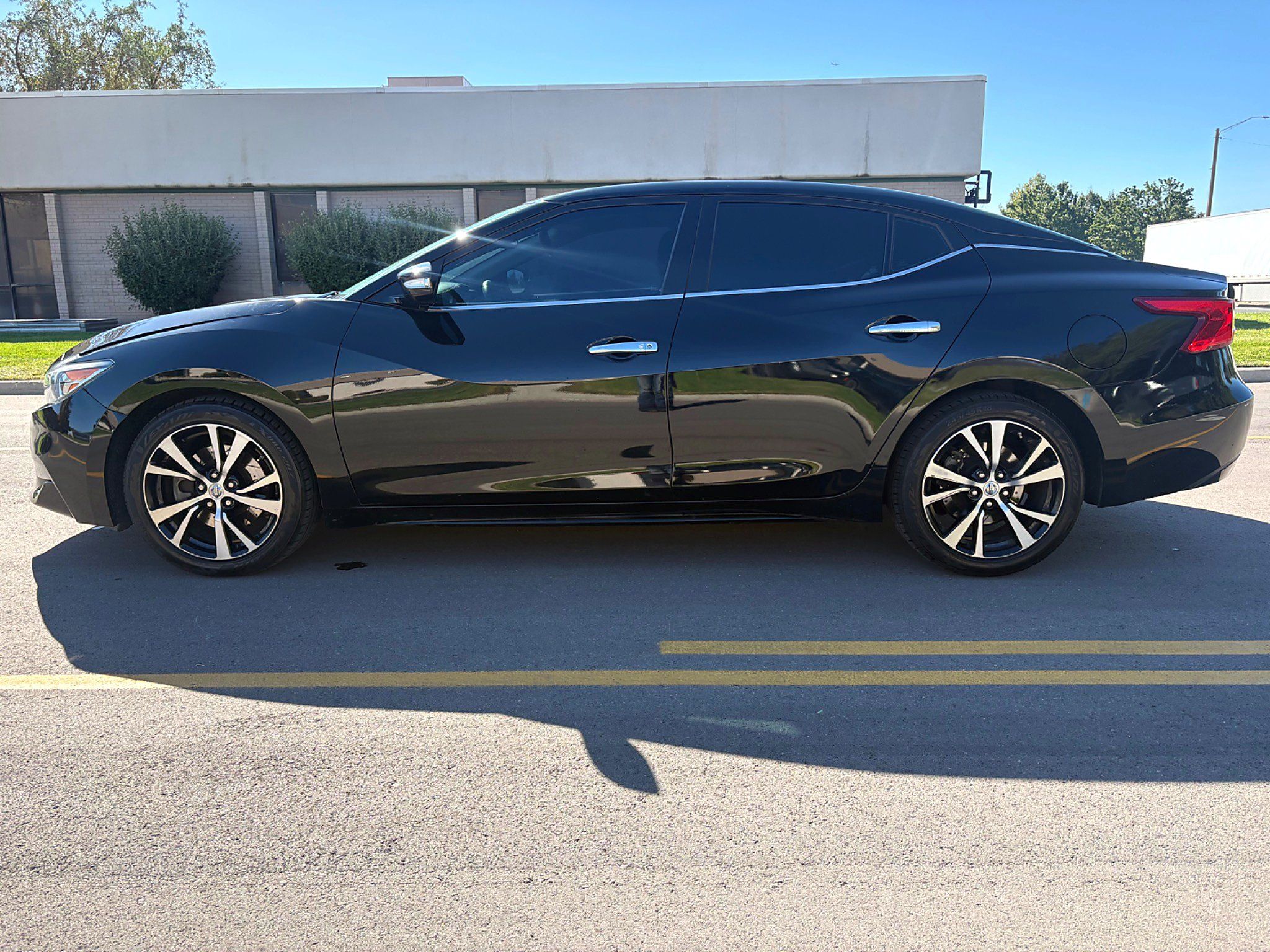 nissan maxima 2017 1N4AA6AP6HC444127 image nissan maxima 2017 1N4AA6AP6HC444127 image