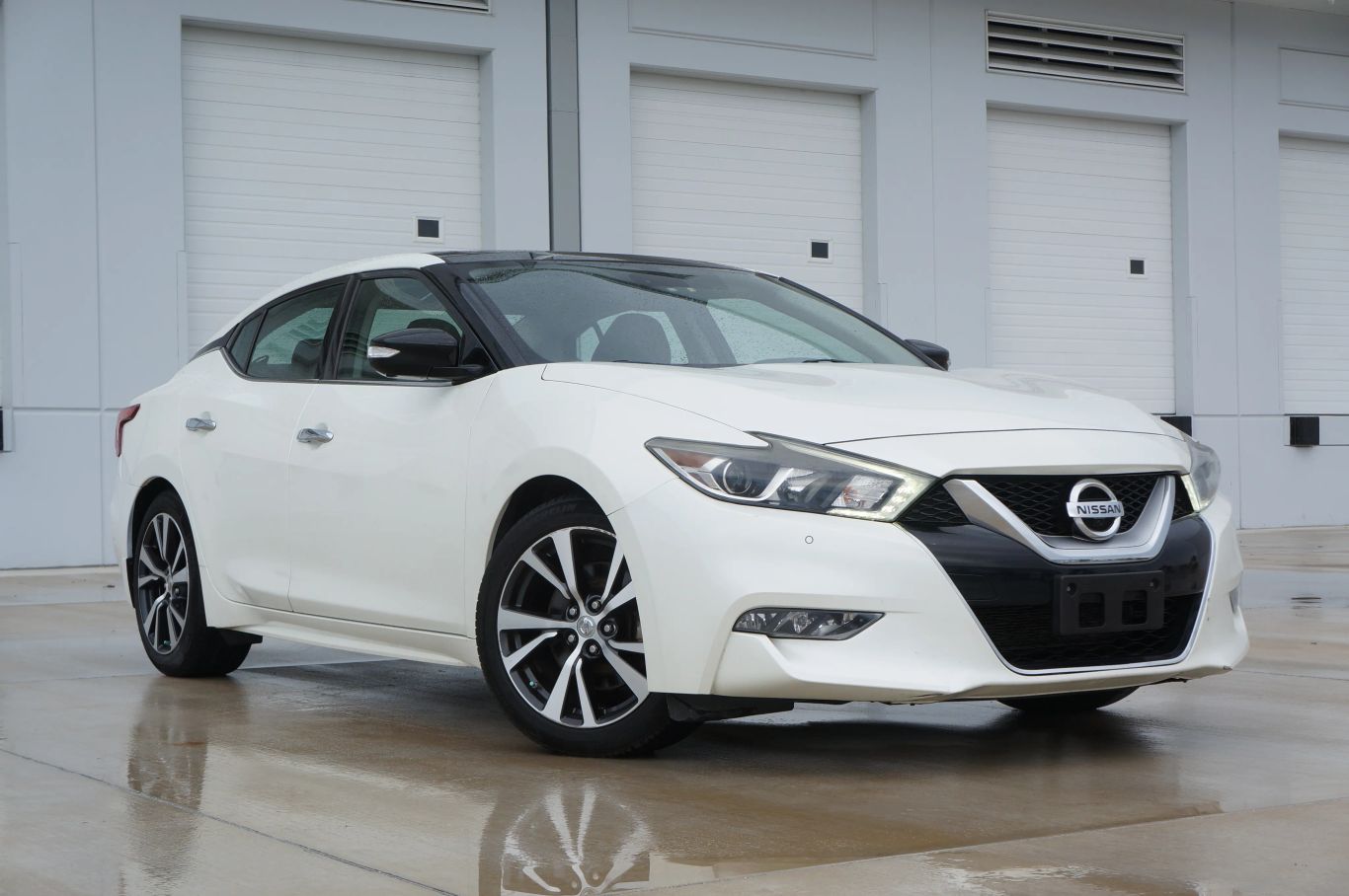 nissan maxima 2017 1N4AA6APXHC415679 image nissan maxima 2017 1N4AA6APXHC415679 image