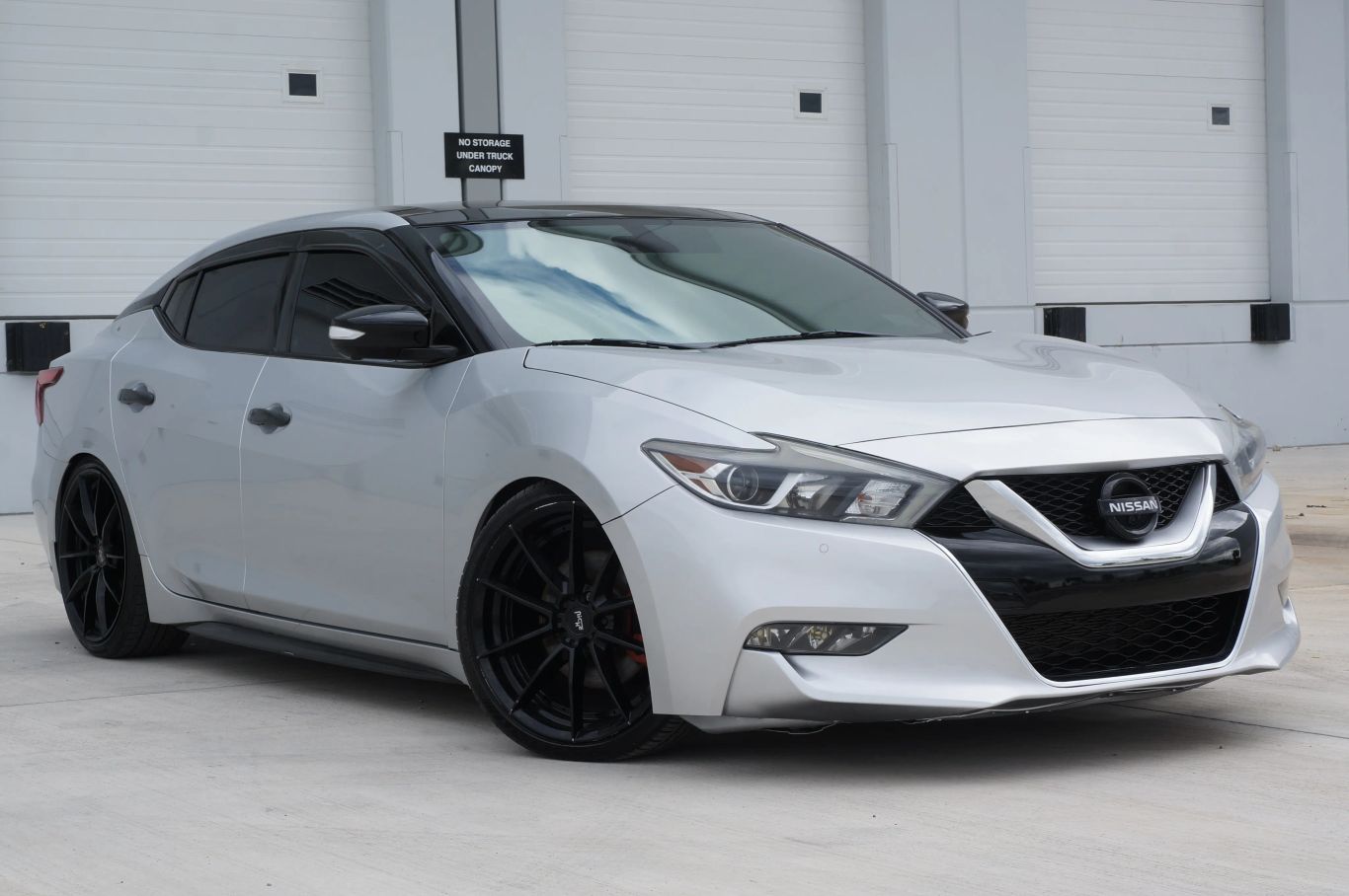 nissan maxima 2017 1N4AA6AP4HC420005 image nissan maxima 2017 1N4AA6AP4HC420005 image