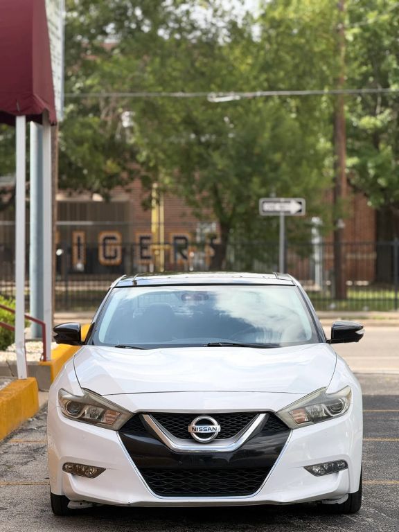 nissan maxima 2017 1N4AA6AP6HC388352 image nissan maxima 2017 1N4AA6AP6HC388352 image