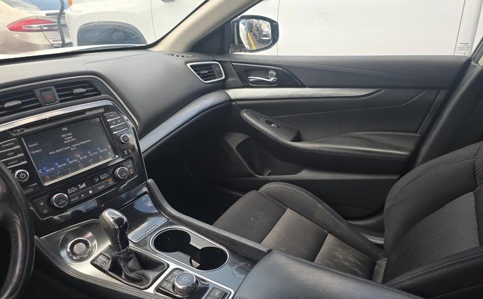 nissan maxima 2017 1N4AA6AP7HC445948 image nissan maxima 2017 1N4AA6AP7HC445948 image