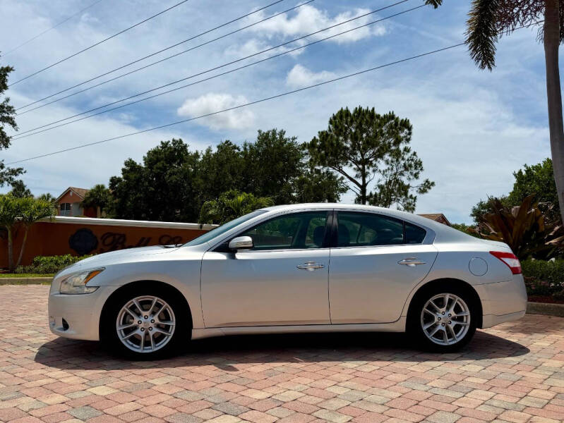 nissan maxima 2010 1N4AA5AP1AC811533 image nissan maxima 2010 1N4AA5AP1AC811533 image