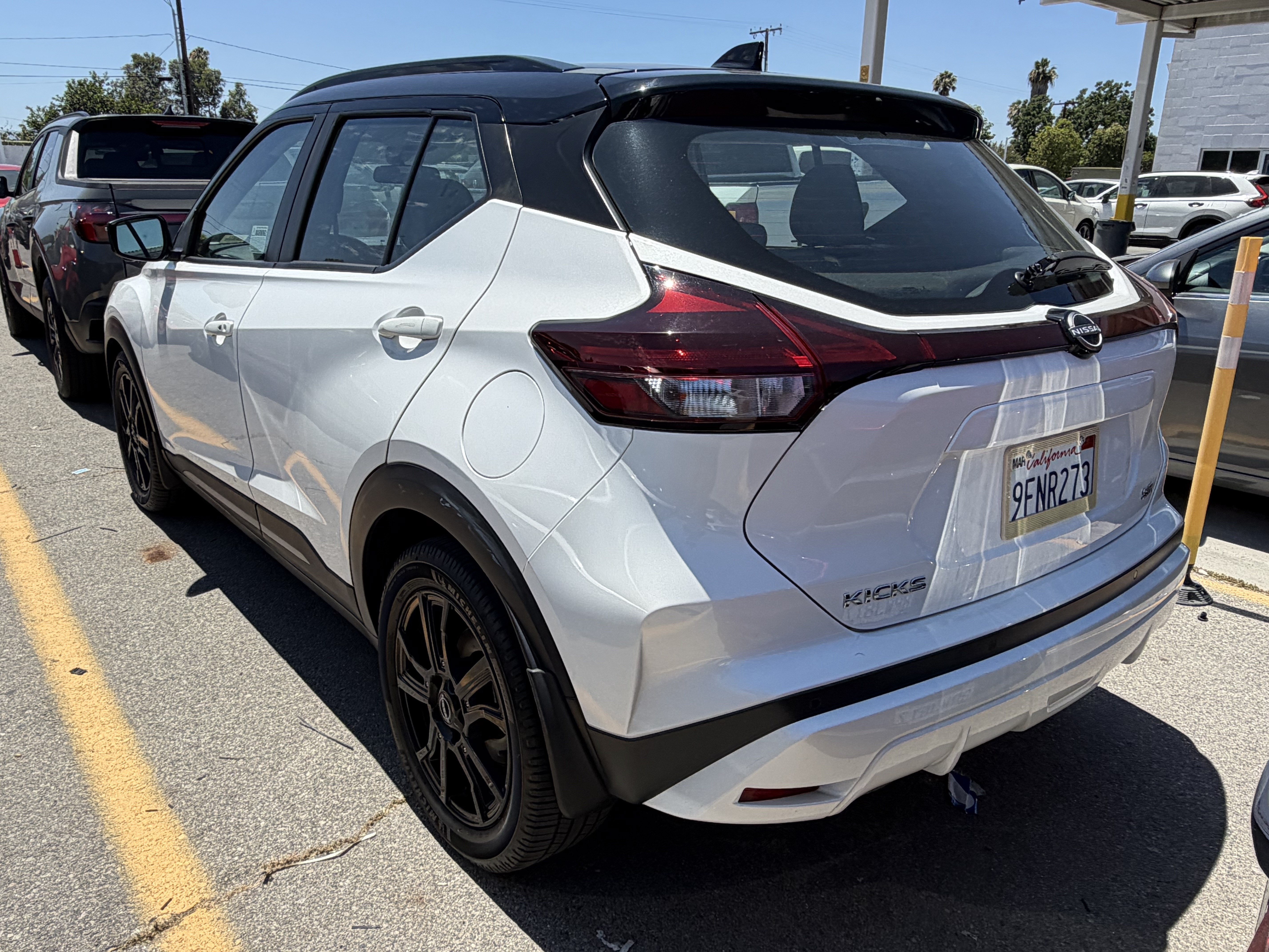 nissan kicks 2023 3N1CP5DV6PL498880 image nissan kicks 2023 3N1CP5DV6PL498880 image