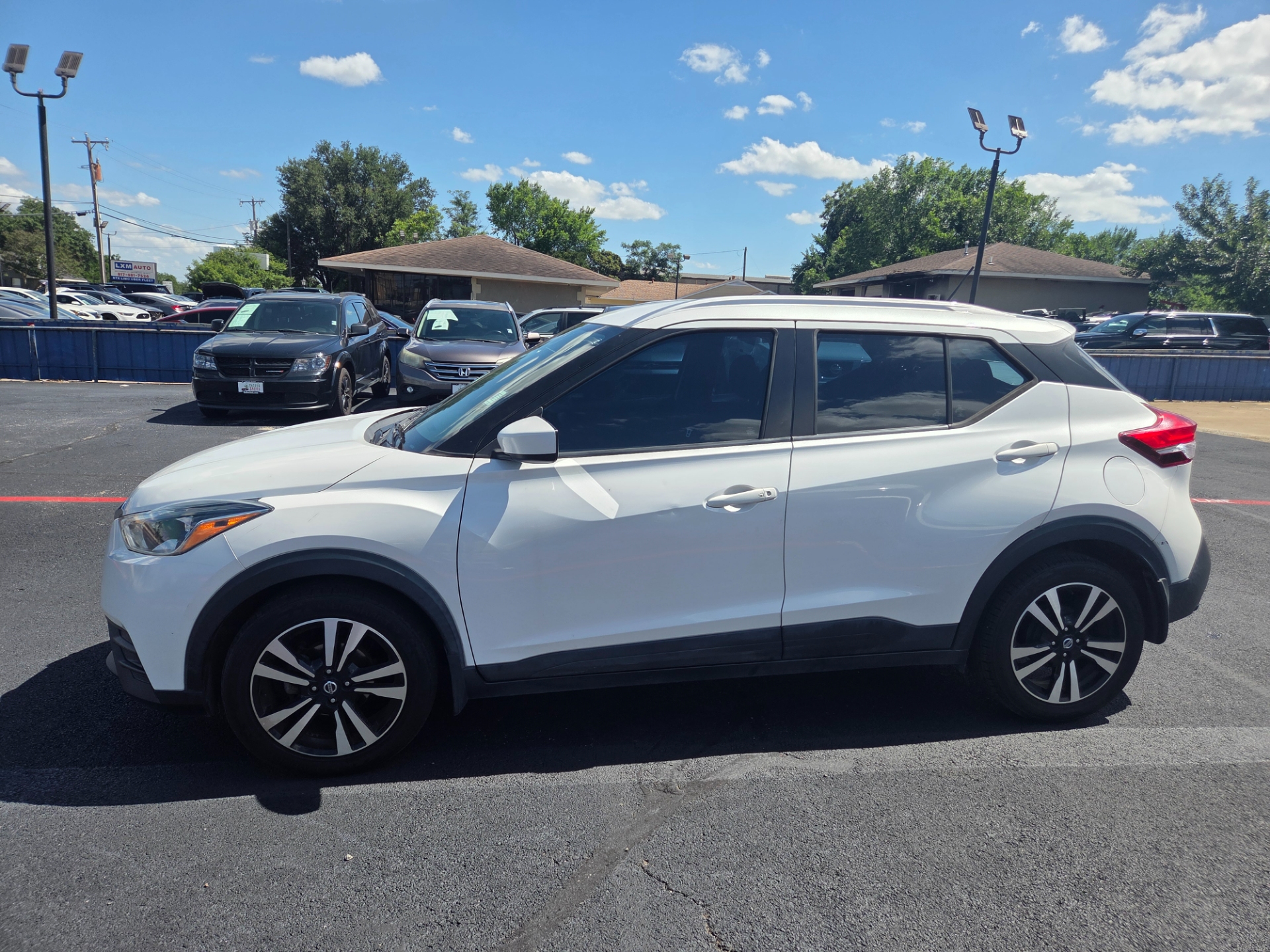 nissan kicks 2019 3N1CP5CU4KL533384 image nissan kicks 2019 3N1CP5CU4KL533384 image