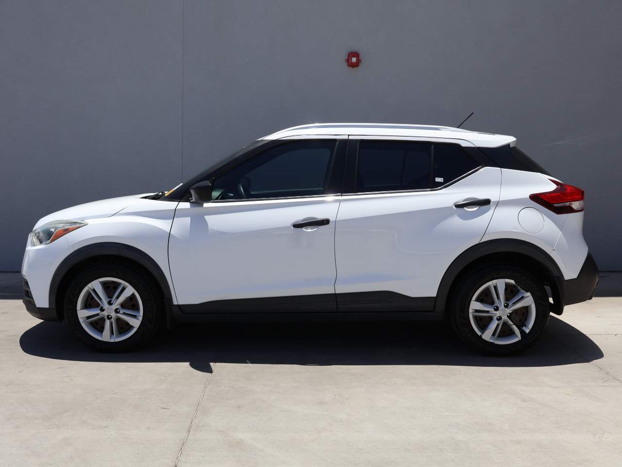 nissan kicks 2019 3N1CP5CU2KL543086 image nissan kicks 2019 3N1CP5CU2KL543086 image