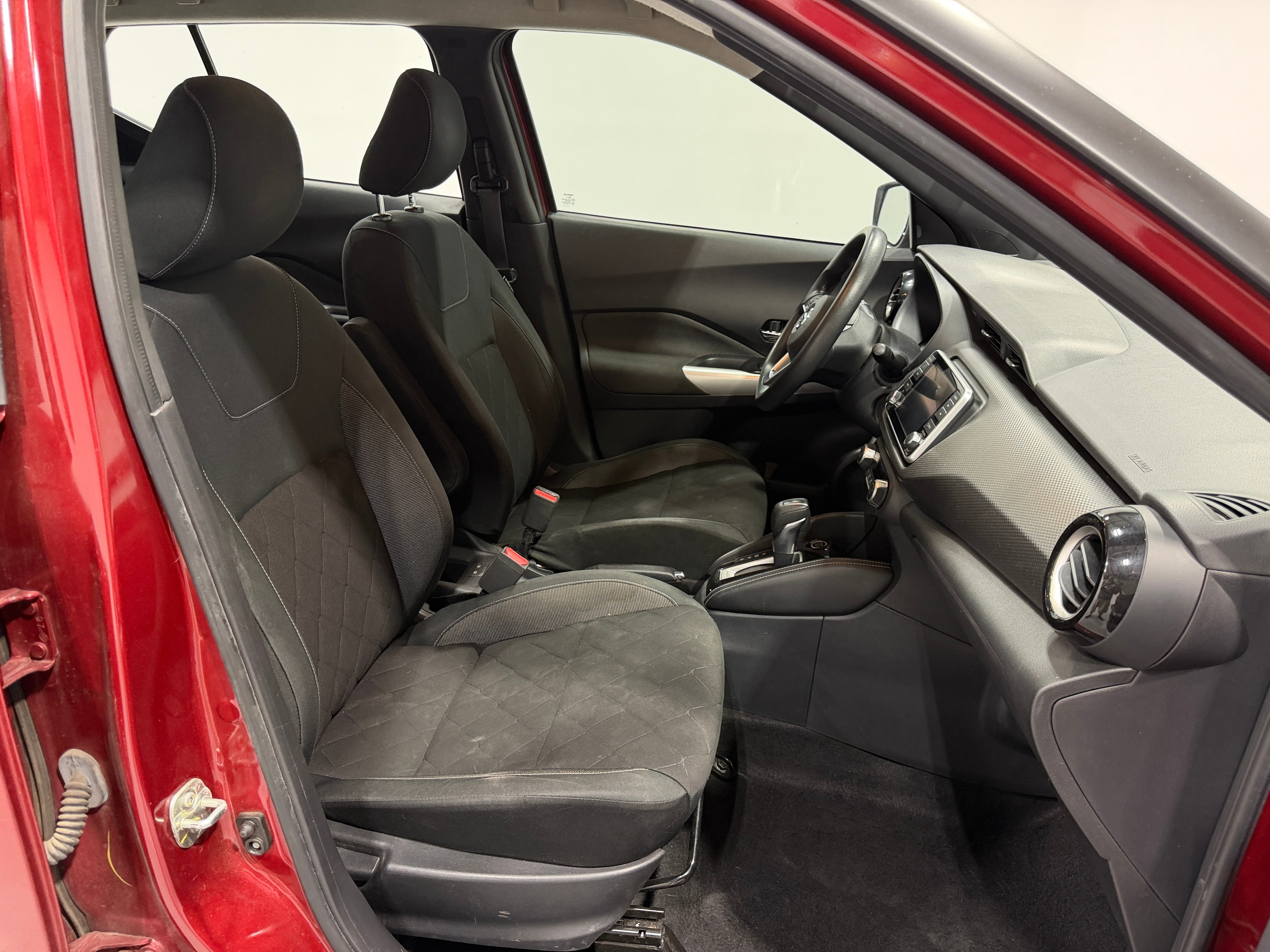 nissan kicks 2019 3N1CP5CU6KL555970 image nissan kicks 2019 3N1CP5CU6KL555970 image