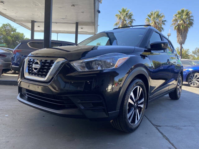 nissan kicks 2019 3N1CP5CU1KL516834 image nissan kicks 2019 3N1CP5CU1KL516834 image