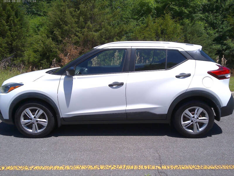 nissan kicks 2018 3N1CP5CU8JL517817 image nissan kicks 2018 3N1CP5CU8JL517817 image